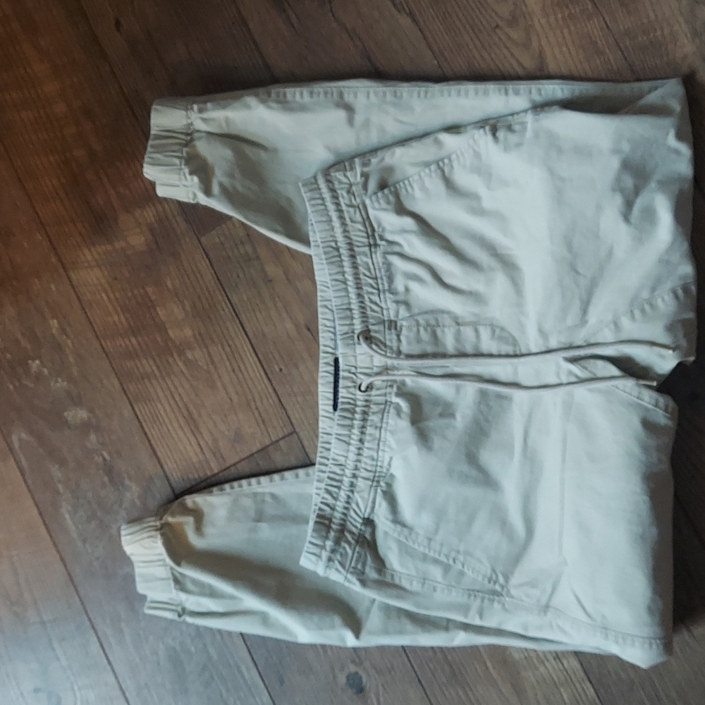 Aeropostale size M kakhi jogger